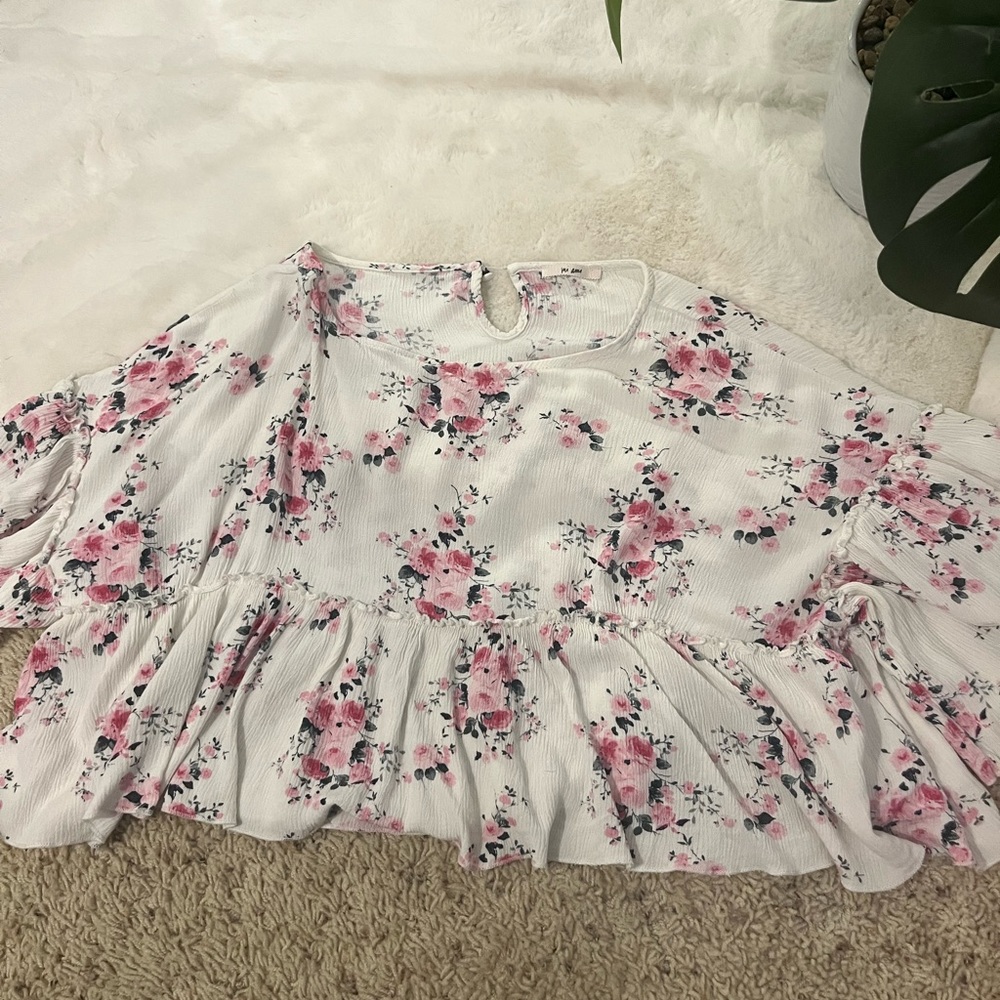 Francesca’s boutique top